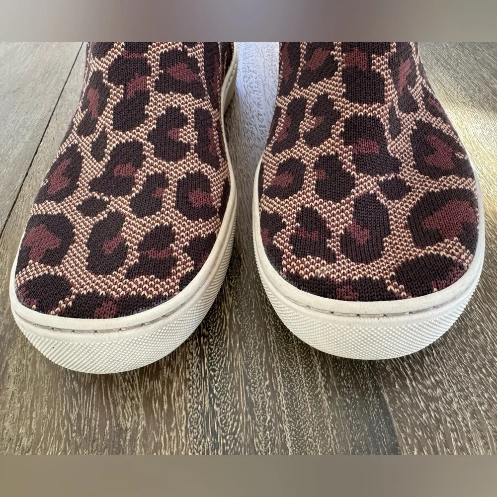 Rothy's The Chelsea High Top Slip On Sneaker Boot in Wildcat - Picture 6 of 14